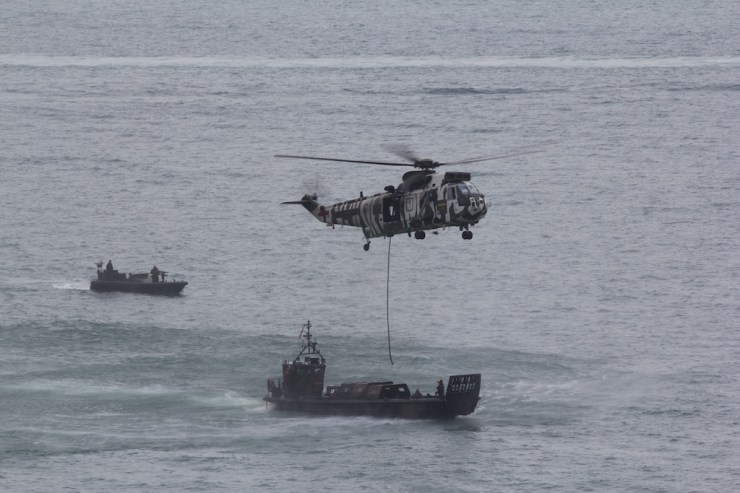 The rope seemed shorter on the second display.