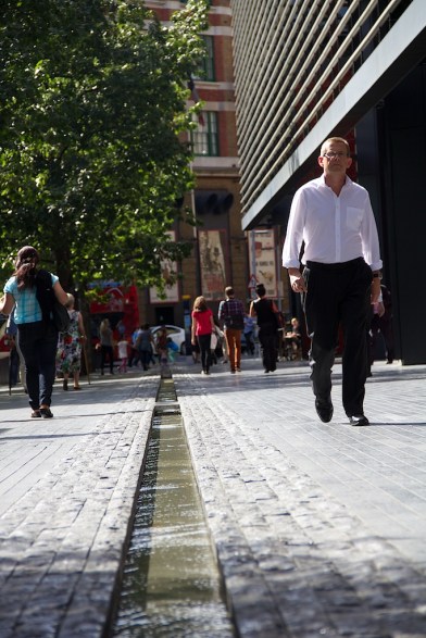 1/200, f/5.6, ISO 100, 87mm