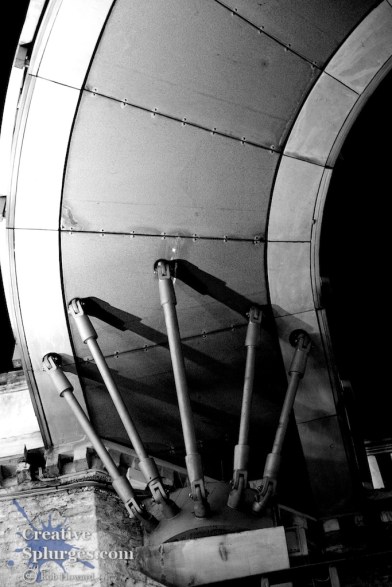 Like it's being held up by a spindly robot hand. 1/5sec, f/5, ISO 4000, exposure bias -0.67, 60mm