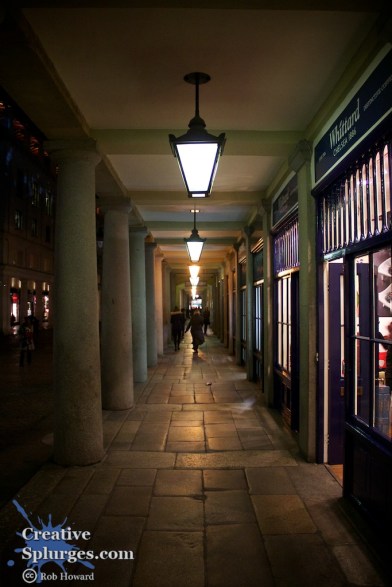 1/160sec, f/3.5, ISO 2500, 18mm