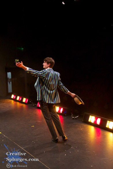 1/250sec, f/4, ISO 3200, exposure bias -1.33, 28mm