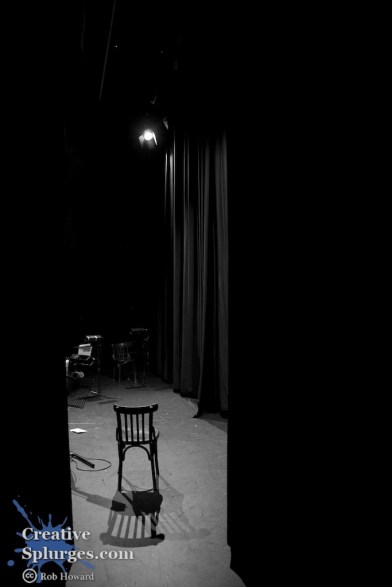 1/200sec, f/4, ISO 3200, exposure bias -2.0, 18mm