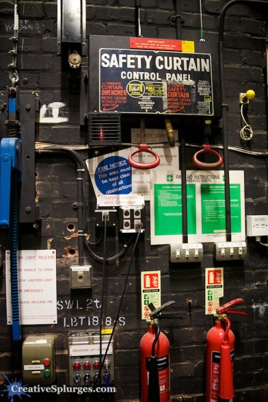 1/13sec, f/3.5, ISO 4000, exposure bias -0.33, 18mm