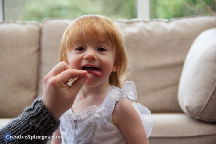 1/125sec, f/5.6, ISO 800, exposure bias -0.33, 75mm