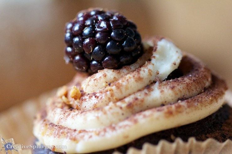 1/125sec, f/2.8, ISO 2000, 100mm