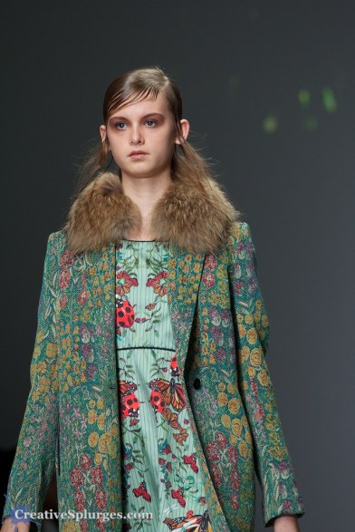 1/400sec, f/5, ISO 800, 180mm