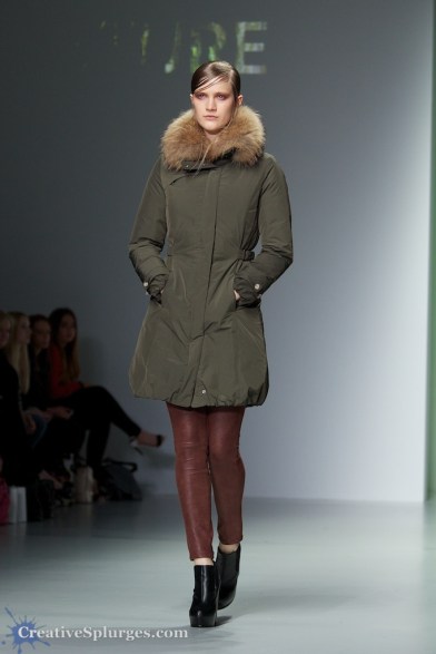 1/400sec, f/4.5, ISO 800, 100mm