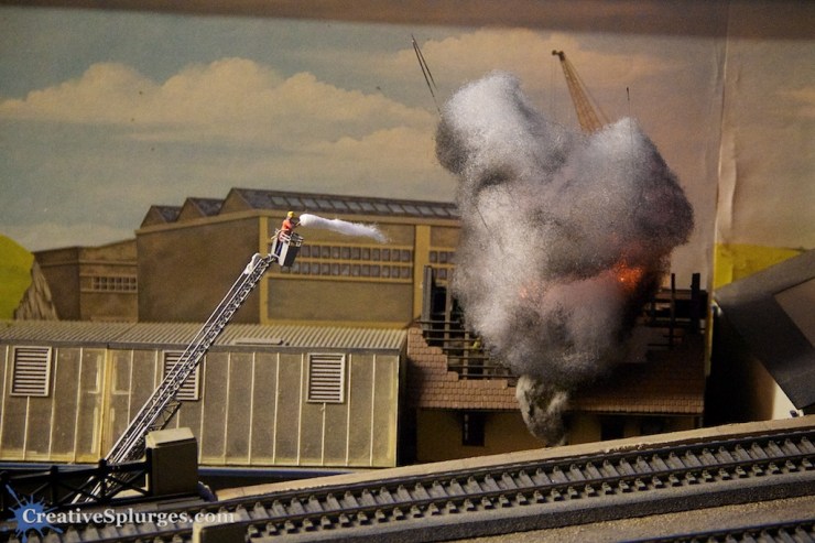 1/25, f/5.6, ISO 5000, 75mm