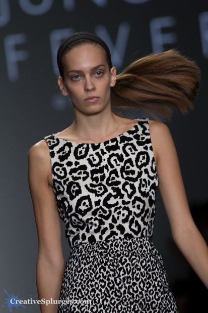 1/400sec, f/5.6, ISO 800, 300mm