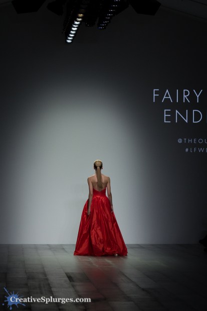 1/400sec, f/5.6, ISO 800, 105mm