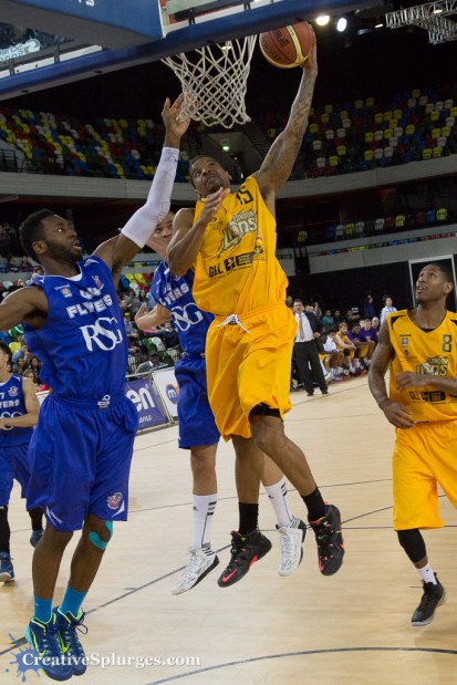 1/1000sec, f/4, ISO 2000, 40mm