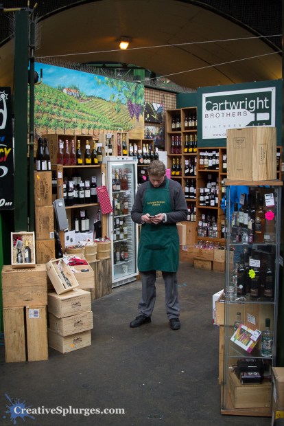 1/320sec, f/4, ISO 1600, 24mm